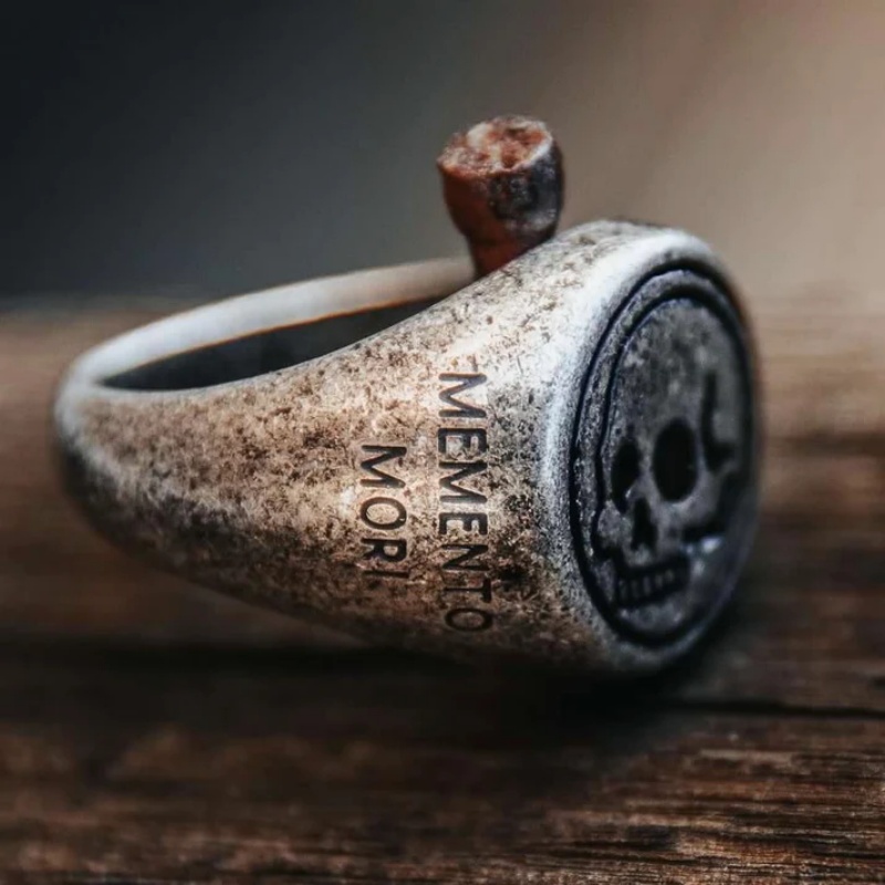 2025 Memento Mori Cincin Baja  - Mens Signet Ring ulasan dan harga